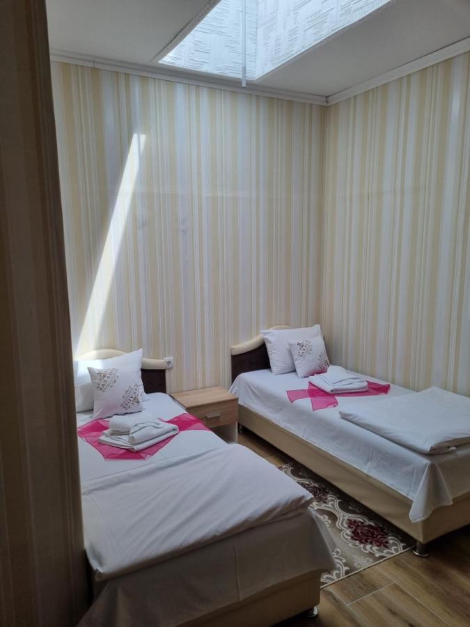 Garni Hotel Saradis Kruševac Buitenkant foto