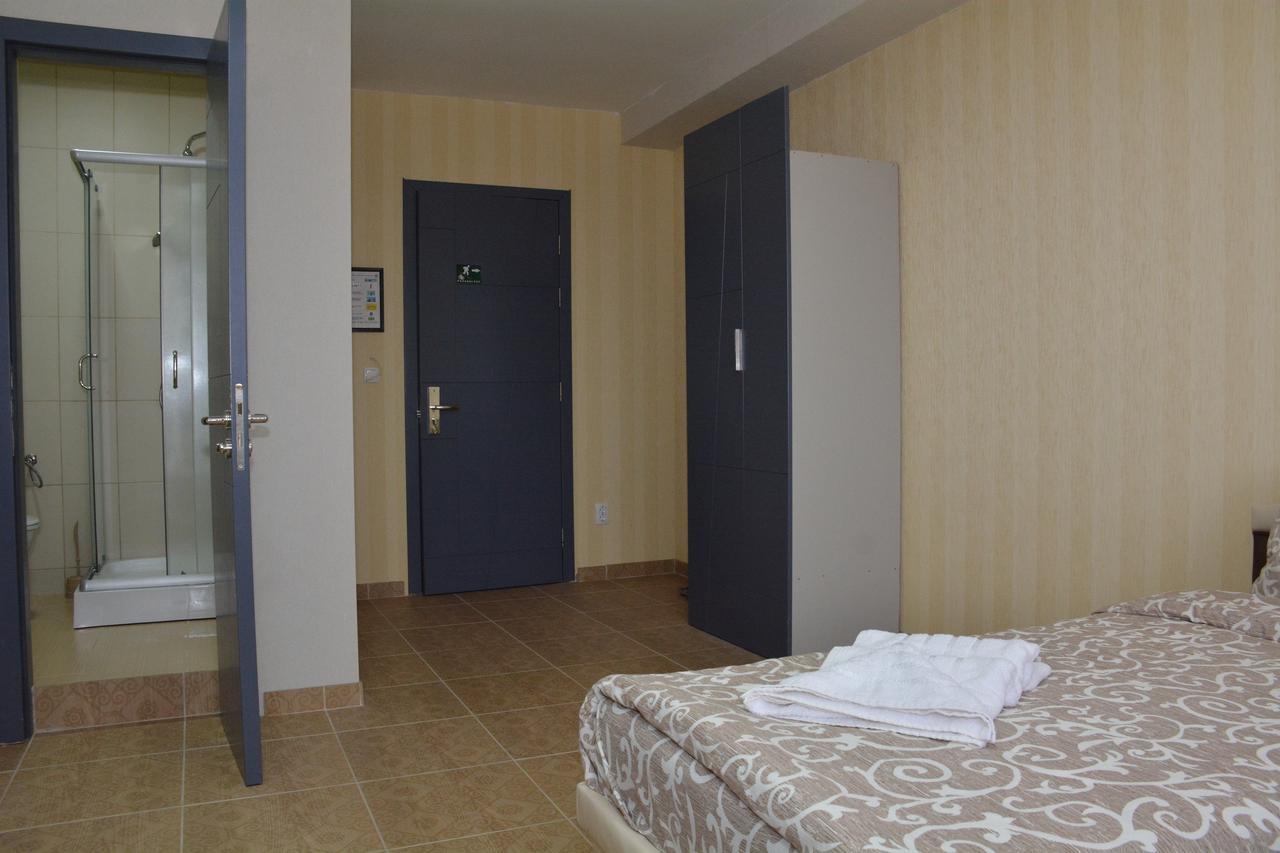 Garni Hotel Saradis Kruševac Buitenkant foto
